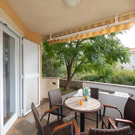 Villamare Baska-krk Апартаменты *