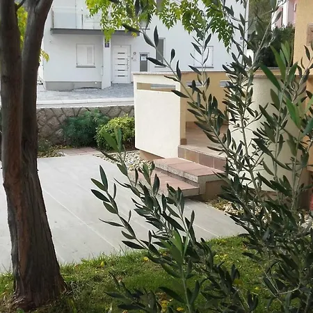 Villamare Baska-krk 아파트
